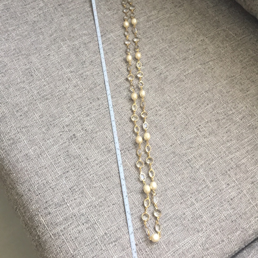 ⭐️ Gold-tone Pearl and Crystal 37” necklace - Picture 3 of 6